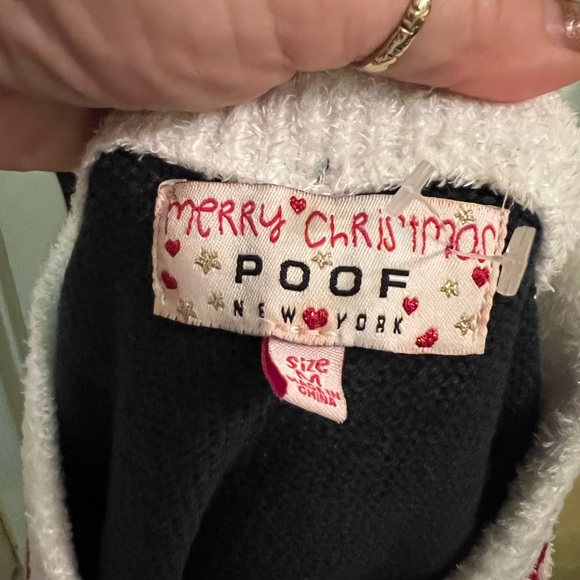 Adorable Christmas Sweater - Picture 7 of 8